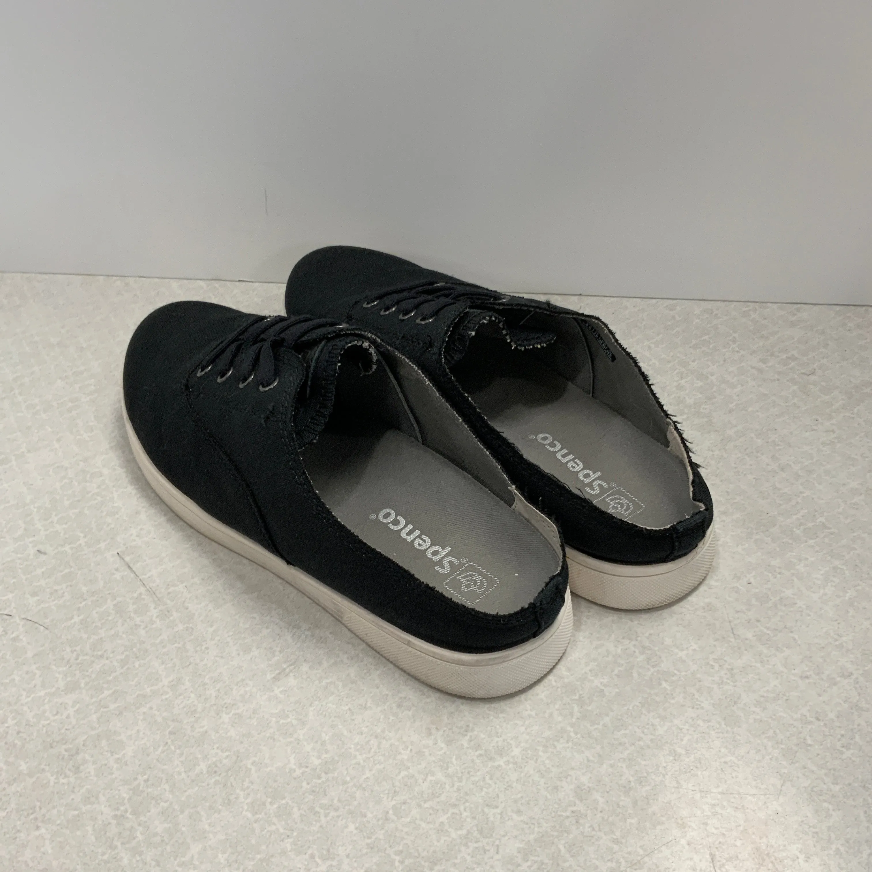 Black Shoes Sneakers Spenco, Size 9