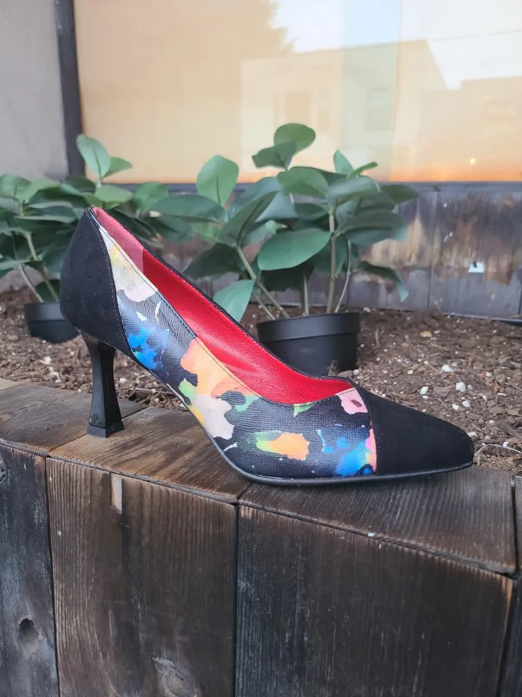 BU119 BlacK Floral Trinidad Pump