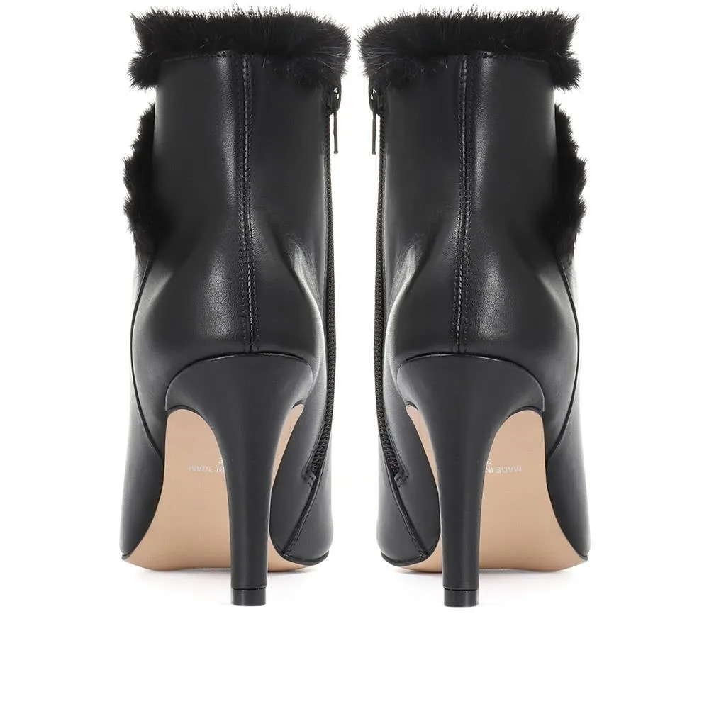 Faux Fur Trimmed Heeled Leather Ankle Boot - GVD30501 / 316 787