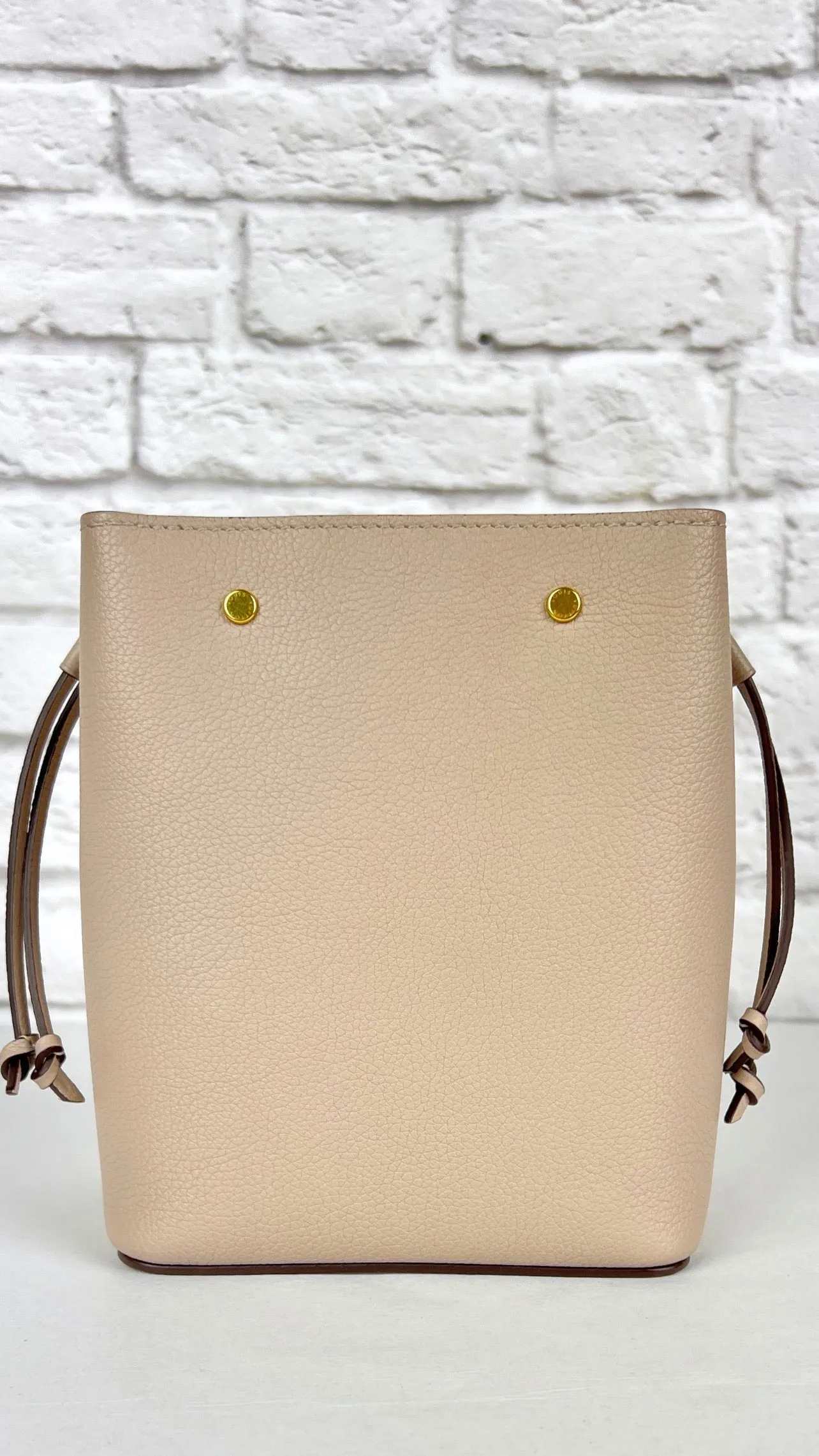 Louis Vuitton Nano Lockme Bucket bag , Greige Beige