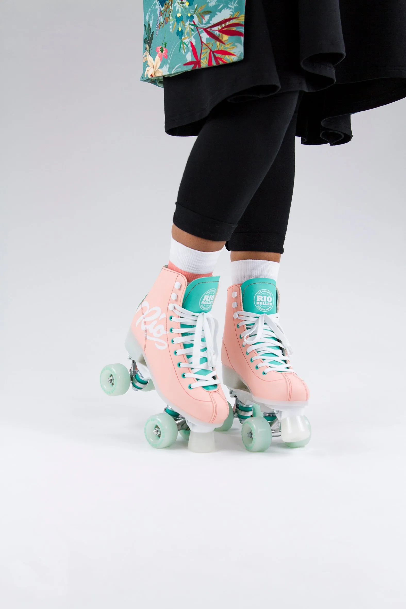 Rio Roller Script Quad Roller Skates - Peach