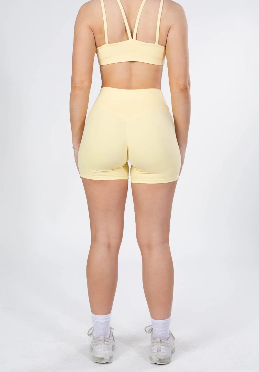 UltraLux Curve Contour Sculptseam™ Short Lemon Drop